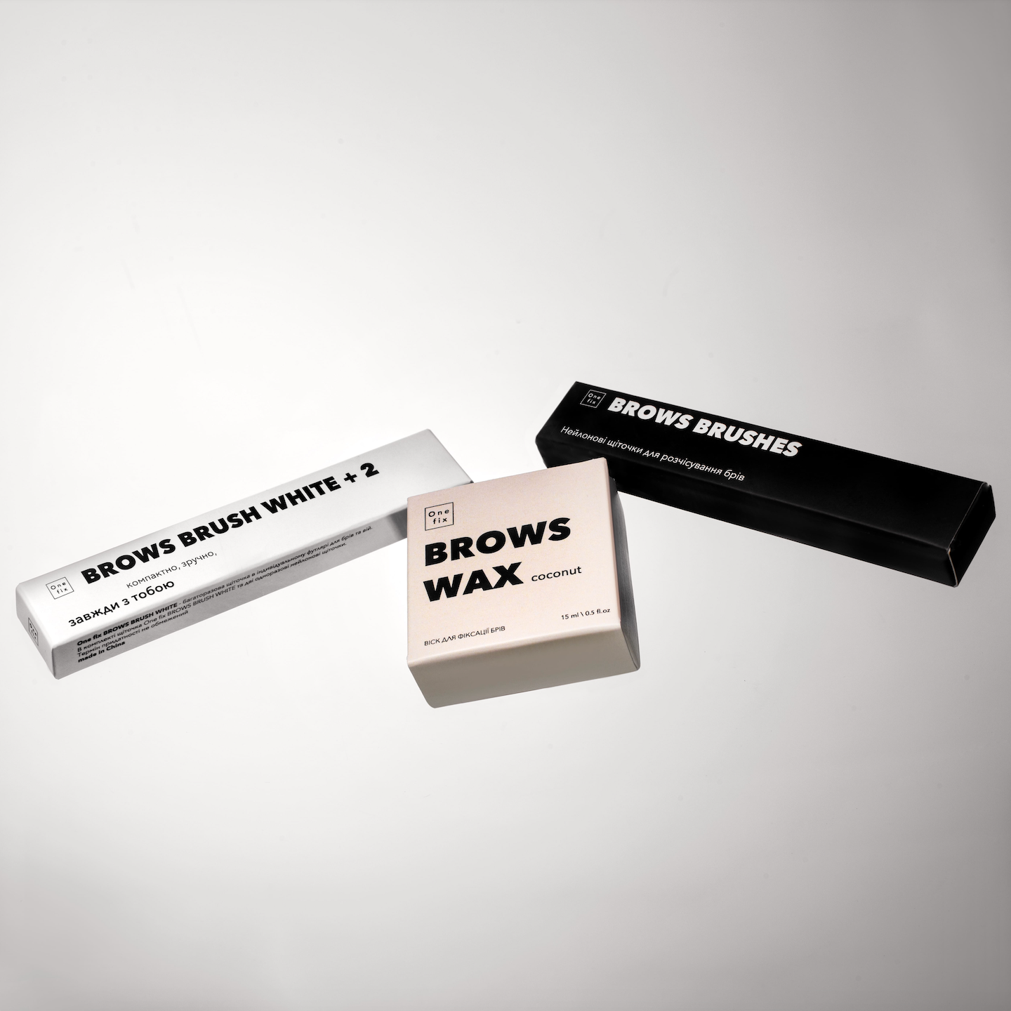Набір One fix brows wax coconut 15 ml + brush white, black