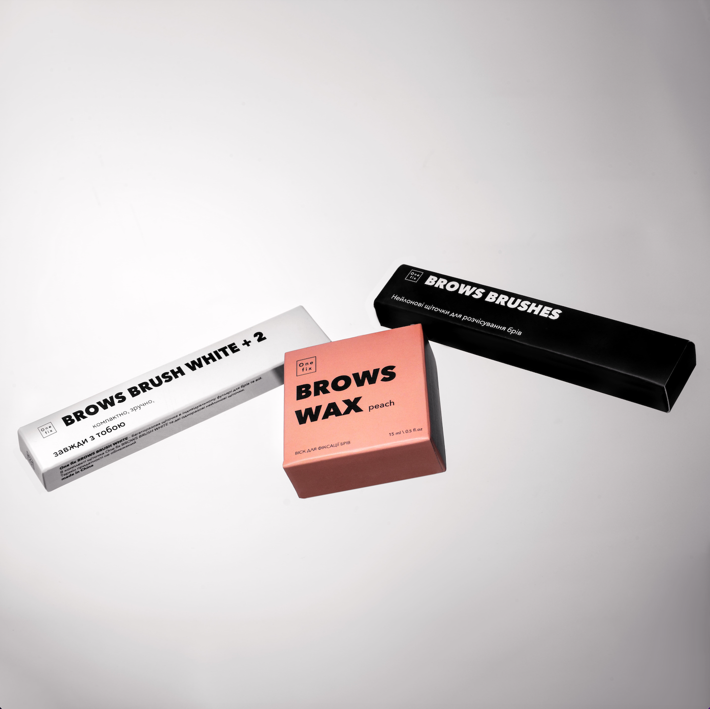 Набір One fix brows wax peach 15 ml + brush white, black