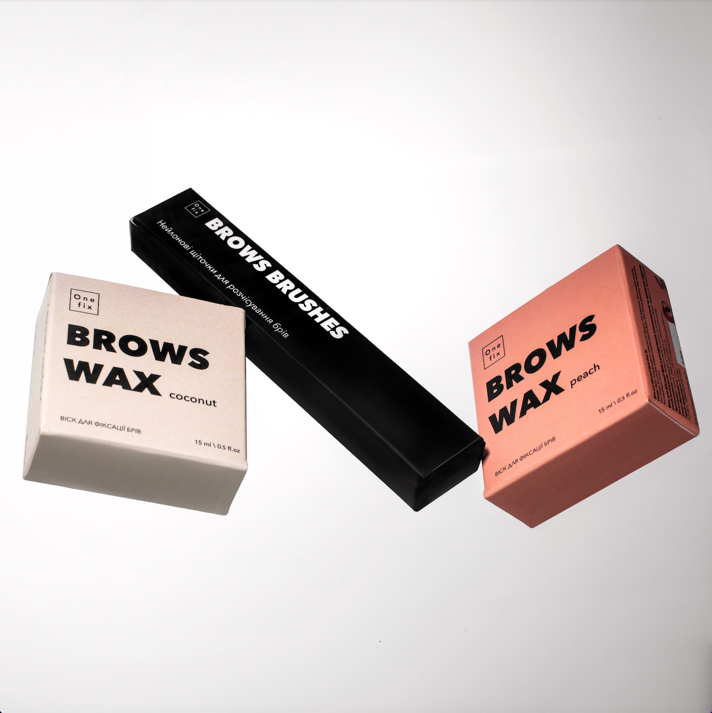 Набір One fix brows wax coconut 15 ml + One fix brows wax peach 15 ml + 10 щіточок